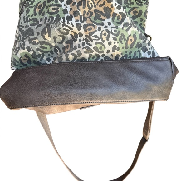 Sakroots Artist Circle Multicolor Leopard Print Shoulder/Tote Bag - Picture 3 of 4